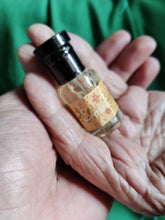 Load image into Gallery viewer, Daak Itr - Festive Fragrances